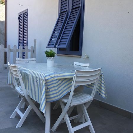 Casetta Lavanda Pomonte Exteriör bild